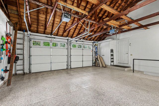 2335 Breton Road SE, Grand Rapids, MI 49546