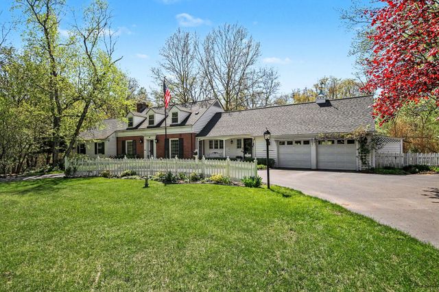 2335 Breton Road SE, Grand Rapids, MI 49546
