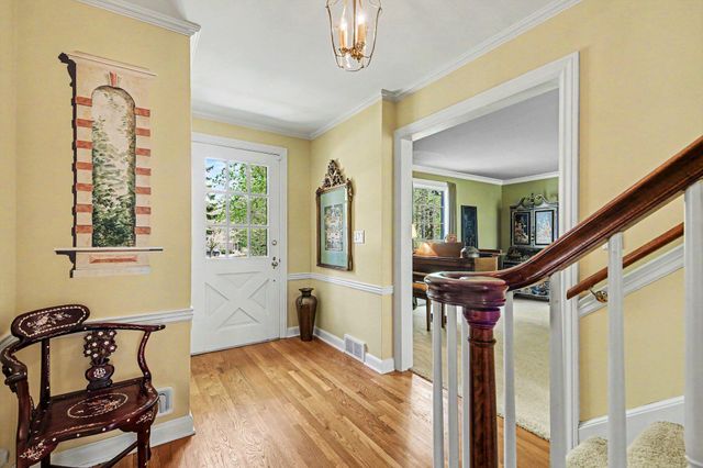 2335 Breton Road SE, Grand Rapids, MI 49546
