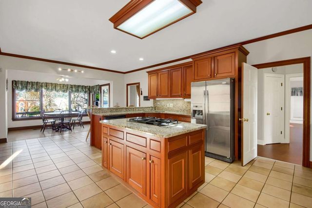 1402 Bromley Drive NE, Snellville, GA 30078