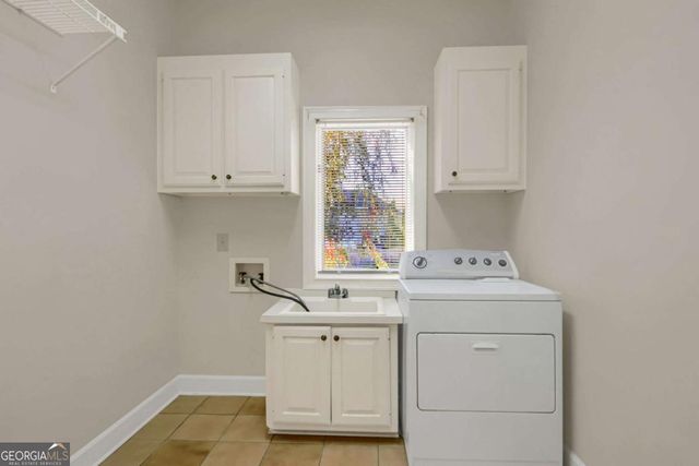 1402 Bromley Drive NE, Snellville, GA 30078