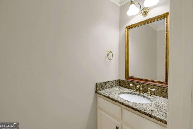 1402 Bromley Drive NE, Snellville, GA 30078