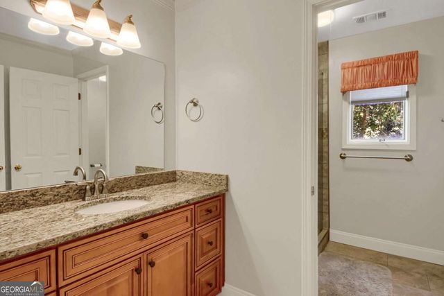 1402 Bromley Drive NE, Snellville, GA 30078