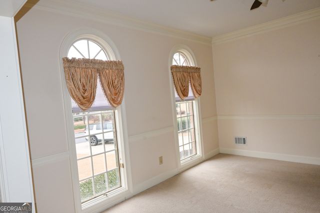 1402 Bromley Drive NE, Snellville, GA 30078