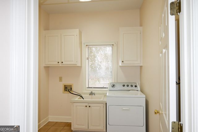 1402 Bromley Drive NE, Snellville, GA 30078