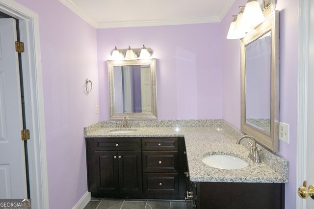 1402 Bromley Drive NE, Snellville, GA 30078