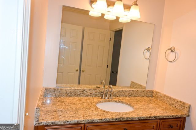 1402 Bromley Drive NE, Snellville, GA 30078