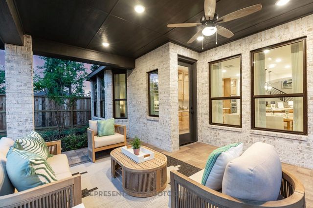 212 Menlo BND, Liberty Hill, TX 78642