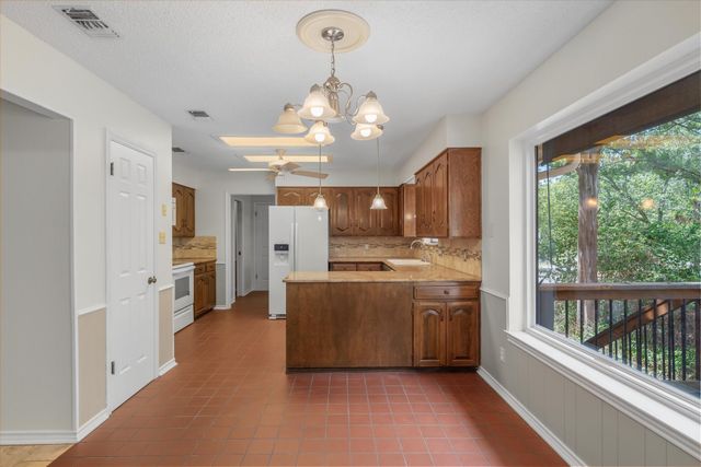 520 Dogwood Lane, Hideaway, TX 75771