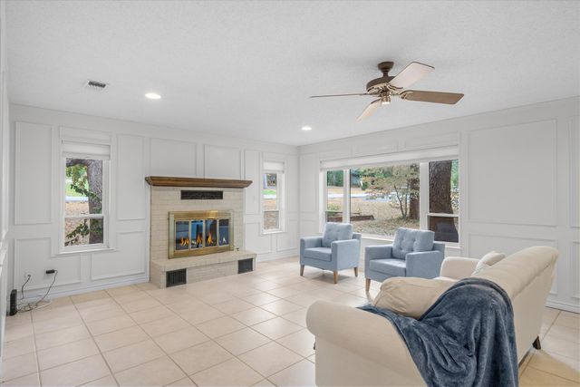 520 Dogwood Lane, Hideaway, TX 75771
