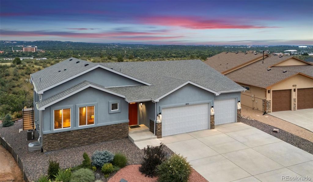 1971 Mesa Park View, Colorado Springs, CO 80904