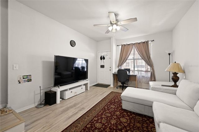 3901 SW 20TH AVENUE 609, Gainesville, FL 32607