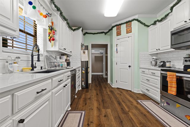 124 Woodpecker Road, Gladewater, TX 75647