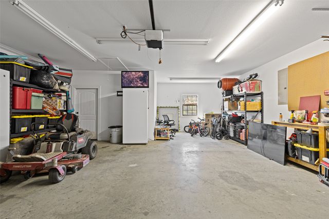 124 Woodpecker Road, Gladewater, TX 75647