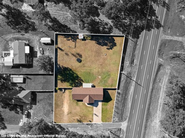 124 Woodpecker Road, Gladewater, TX 75647