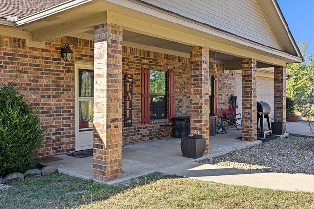 124 Woodpecker Road, Gladewater, TX 75647