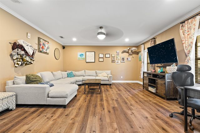 124 Woodpecker Road, Gladewater, TX 75647