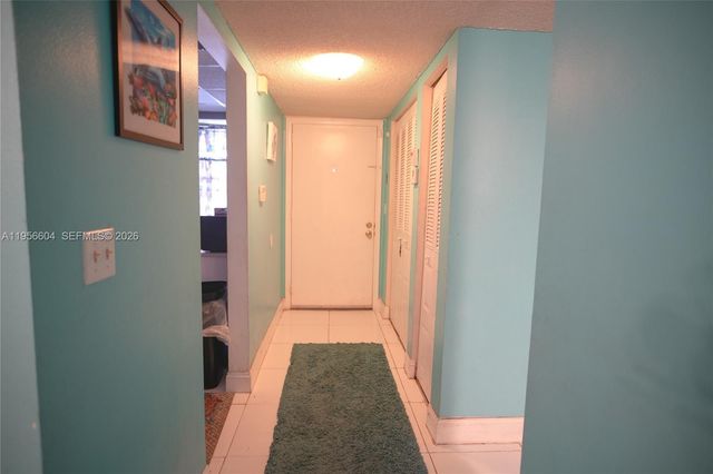 3774 Inverrary Blvd 101P, Lauderhill, FL 33319