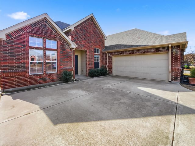 804 Peach Lane, Burleson, TX 76028