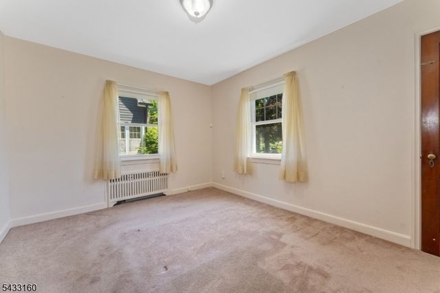 230 Swarthmore Rd, Linden City, NJ 07036