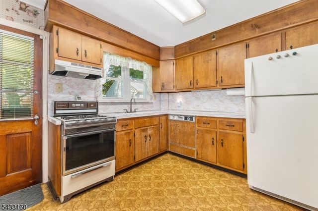 230 Swarthmore Rd, Linden City, NJ 07036