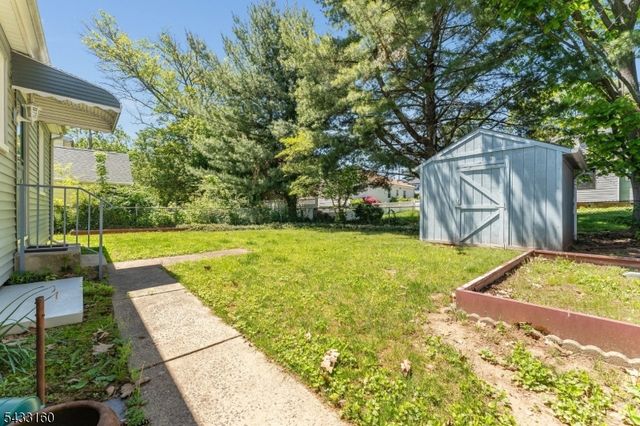 230 Swarthmore Rd, Linden City, NJ 07036