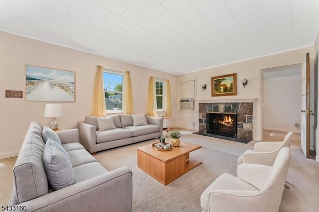 230 Swarthmore Rd, Linden City, NJ 07036