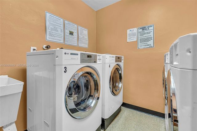 600 Three Islands Blvd 618, Hallandale Beach, FL 33009