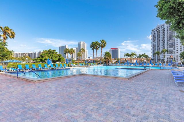 600 Three Islands Blvd 618, Hallandale Beach, FL 33009