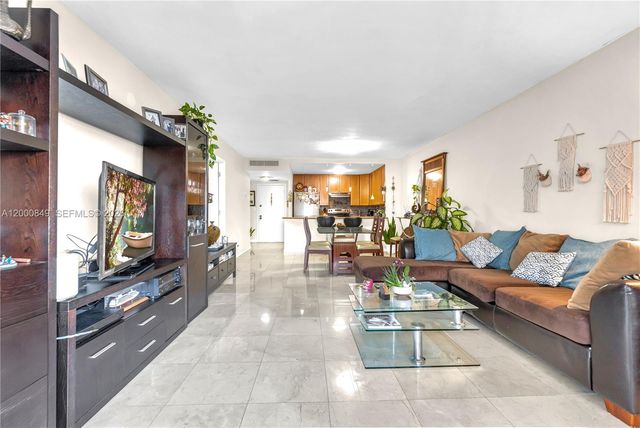 600 Three Islands Blvd 618, Hallandale Beach, FL 33009