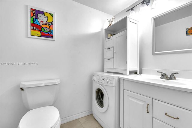 600 Three Islands Blvd 618, Hallandale Beach, FL 33009