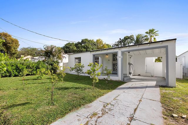 794 NW 45th St, Miami, FL 33127
