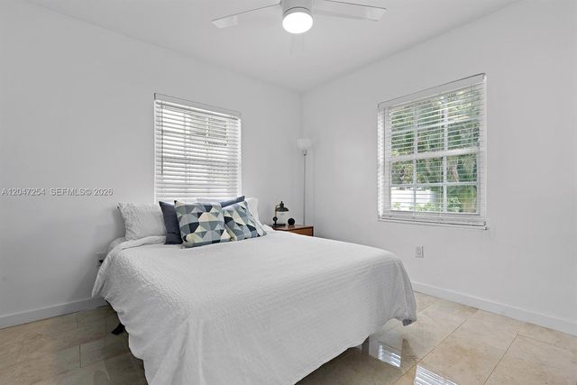 794 NW 45th St, Miami, FL 33127