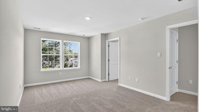 126 W MONTGOMERY AVE, Wildwood, NJ 08260