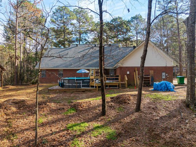 309 Longleaf Dr., Petal, MS 39465