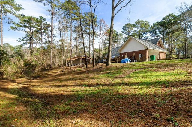 309 Longleaf Dr., Petal, MS 39465