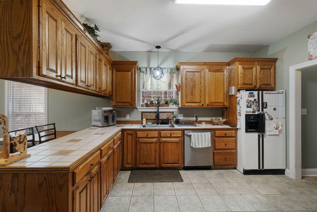 309 Longleaf Dr., Petal, MS 39465