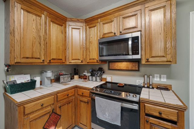 309 Longleaf Dr., Petal, MS 39465