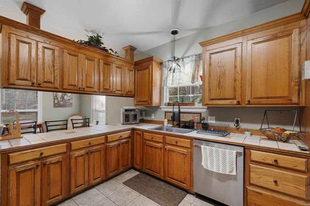 309 Longleaf Dr., Petal, MS 39465