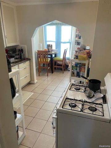 9881 Balfour Road, Detroit, MI 48224