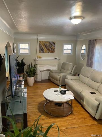 9881 Balfour Road, Detroit, MI 48224
