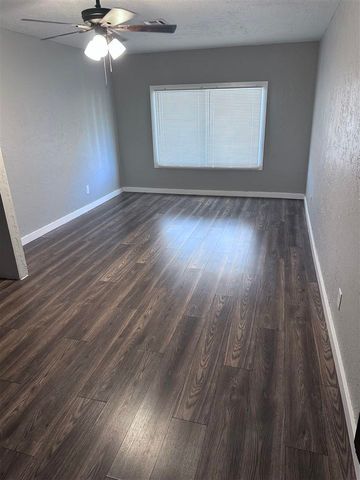 1710 NW KINYON AVE, Lawton, OK 73507