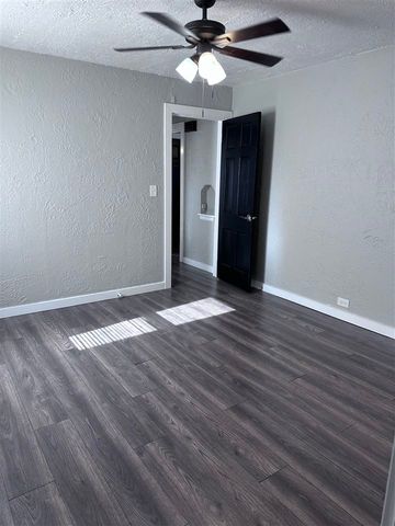 1710 NW KINYON AVE, Lawton, OK 73507