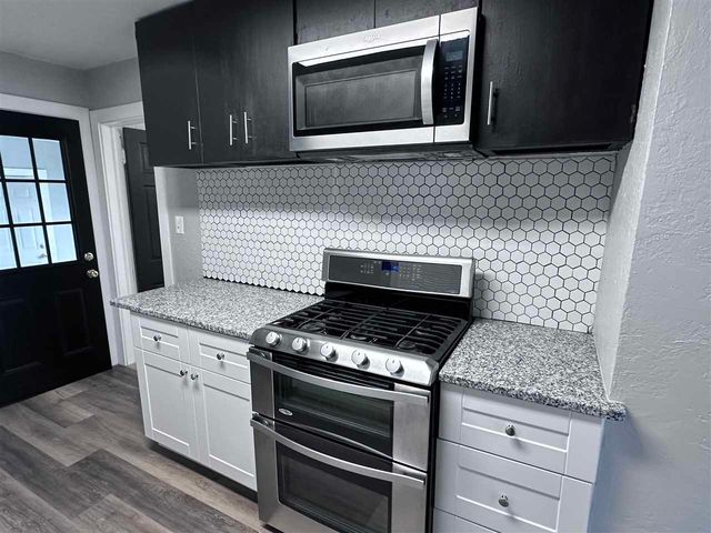 1710 NW KINYON AVE, Lawton, OK 73507