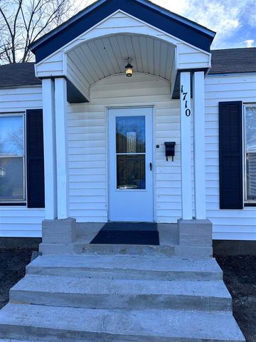 1710 NW KINYON AVE, Lawton, OK 73507