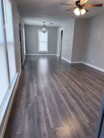 1710 NW KINYON AVE, Lawton, OK 73507