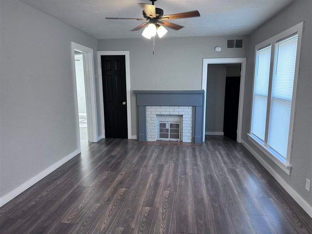 1710 NW KINYON AVE, Lawton, OK 73507