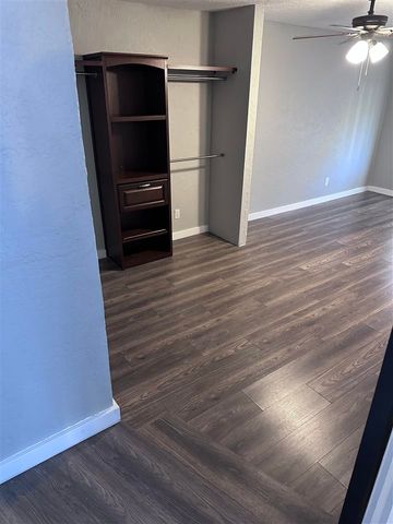 1710 NW KINYON AVE, Lawton, OK 73507