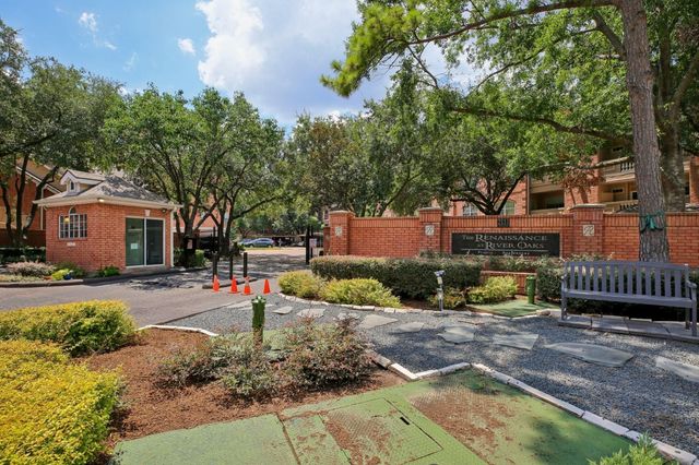 2100 Welch Street C113, Houston, TX 77019