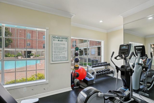 2100 Welch Street C113, Houston, TX 77019